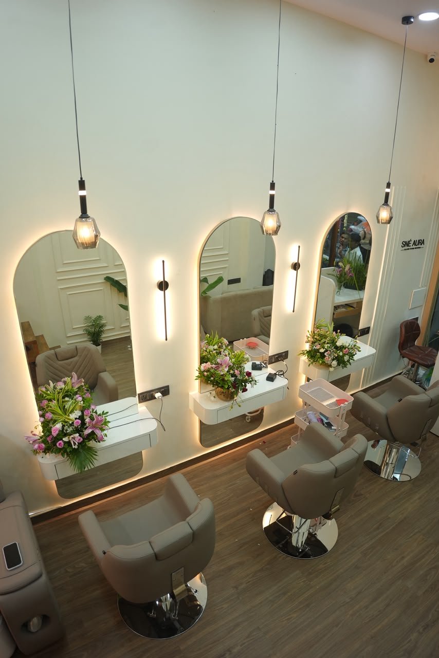 SneAura Salon Interior