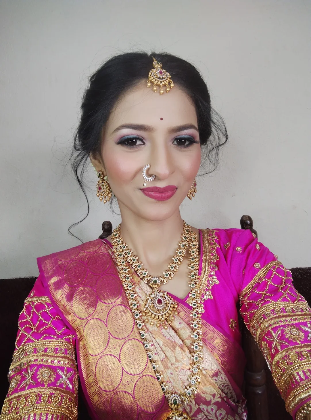SneAura Makeup
