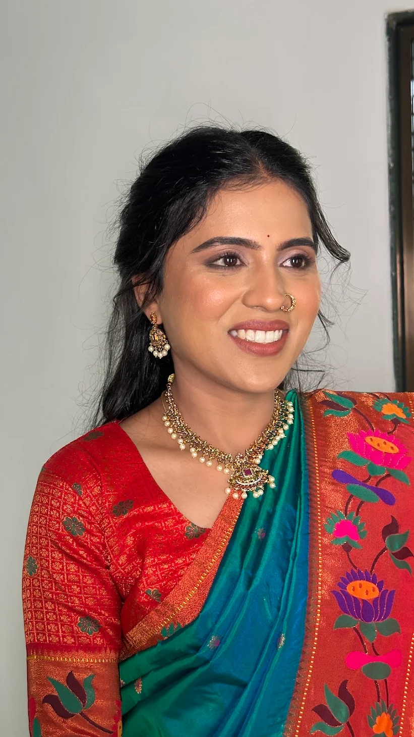 SneAura Makeup